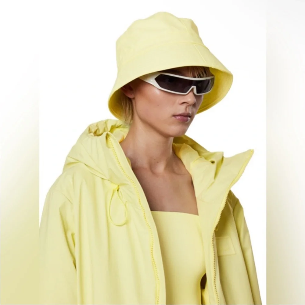 New Rains Bucket Hat - Straw